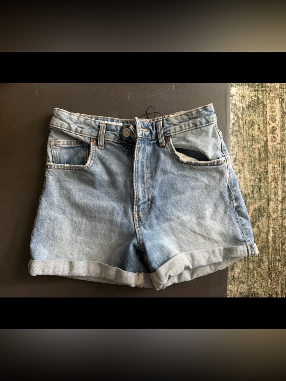 Zara Cuffed Jean Shorts